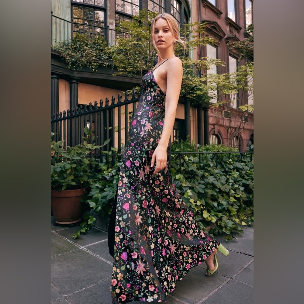 Divine Decadence Black Floral Brocade Sleeveless Maxi Dress Size M NWT